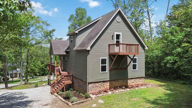 84 Clover Leaf Circle, Burnside, KY 42519
