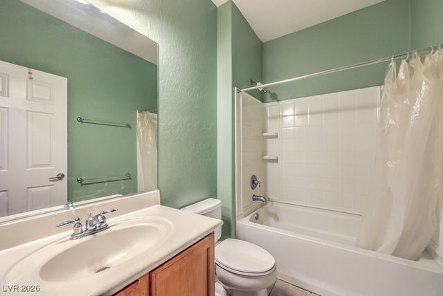 5960 Wheat Penny Avenue, Las Vegas, NV 89122