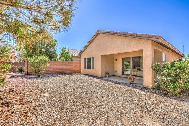 5960 Wheat Penny Avenue, Las Vegas, NV 89122