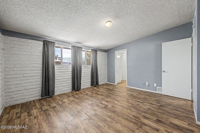 8965 E 35th Circle, Tucson, AZ 85710