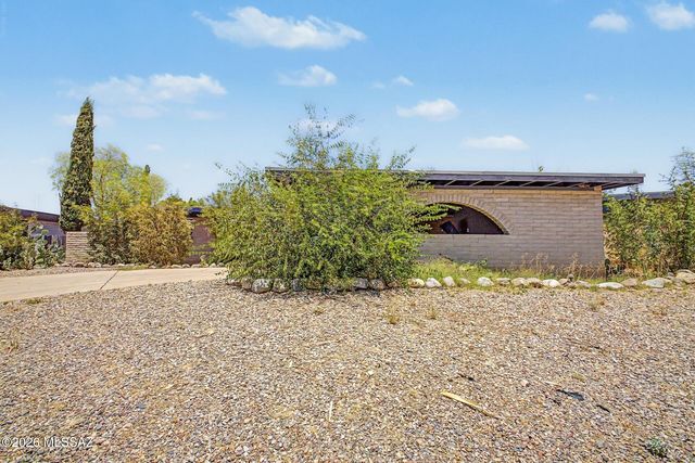 8965 E 35th Circle, Tucson, AZ 85710