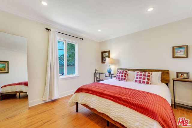 8818 Rosewood Avenue, West Hollywood, CA 90048