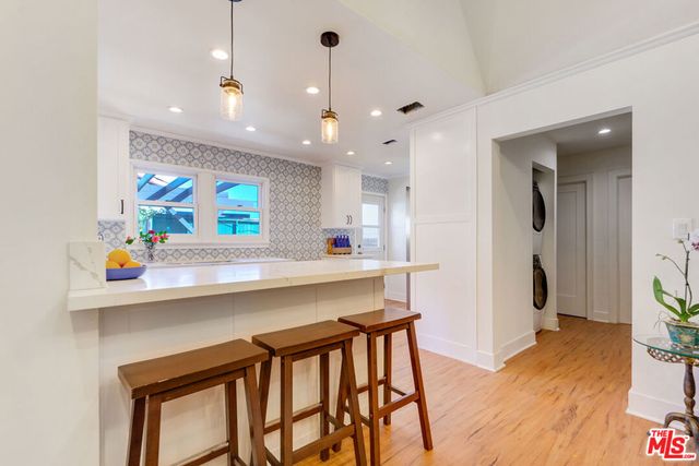 8818 Rosewood Avenue, West Hollywood, CA 90048