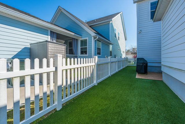 1073 Oak Bluff Avenue, Charleston, SC 29492