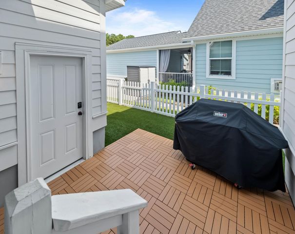1073 Oak Bluff Avenue, Charleston, SC 29492