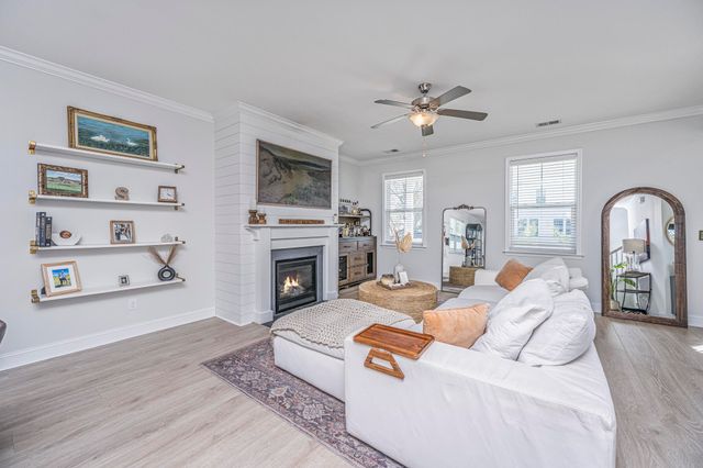 1073 Oak Bluff Avenue, Charleston, SC 29492