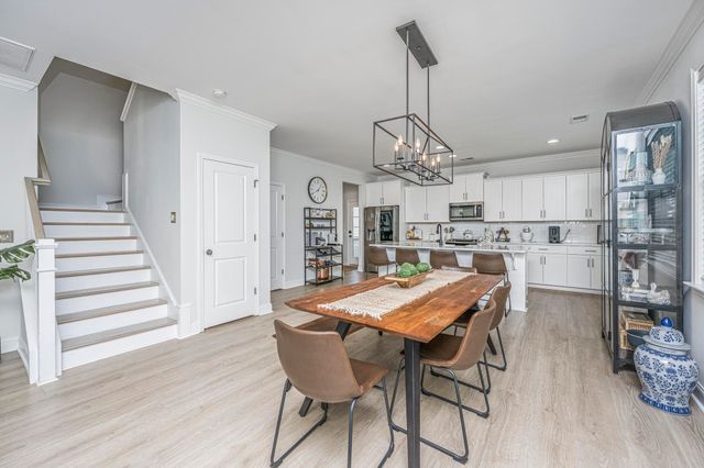 1073 Oak Bluff Avenue, Charleston, SC 29492