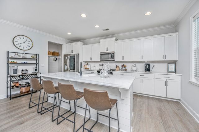 1073 Oak Bluff Avenue, Charleston, SC 29492