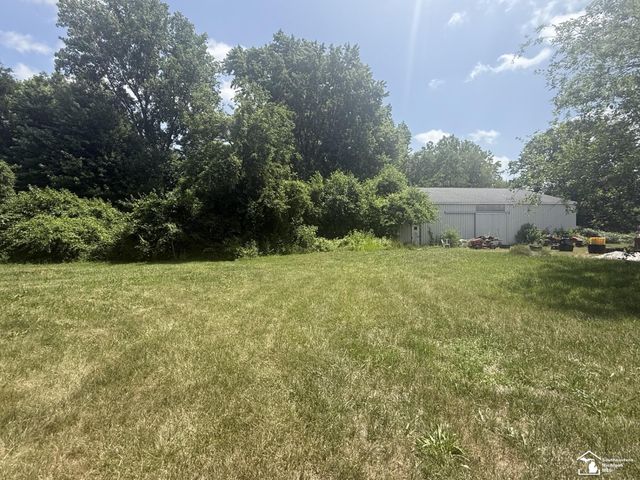1689 W Rauch Road, Temperance, MI 48182