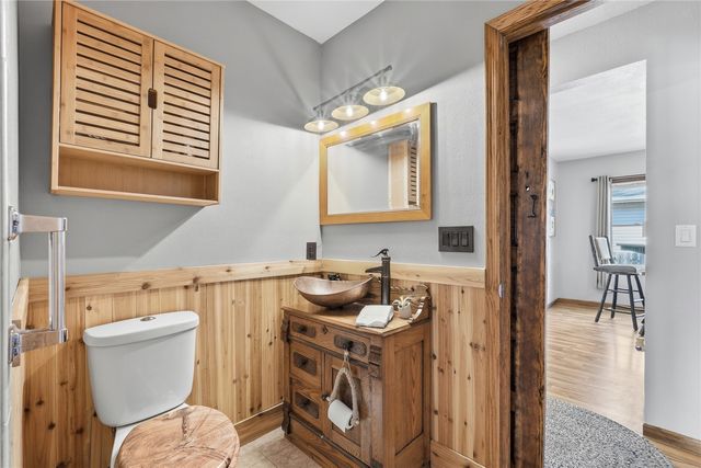 192 15th Avenue SW, Cedar Rapids, IA 52404