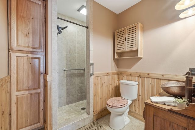 192 15th Avenue SW, Cedar Rapids, IA 52404