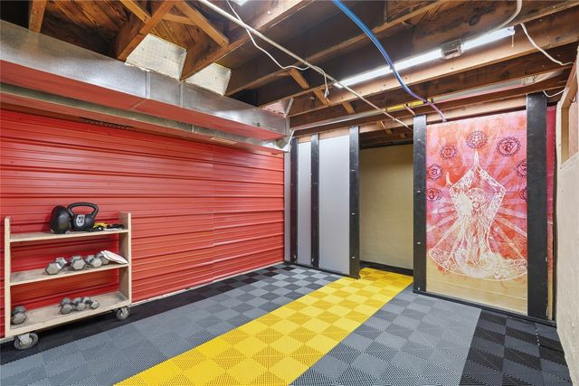 192 15th Avenue SW, Cedar Rapids, IA 52404