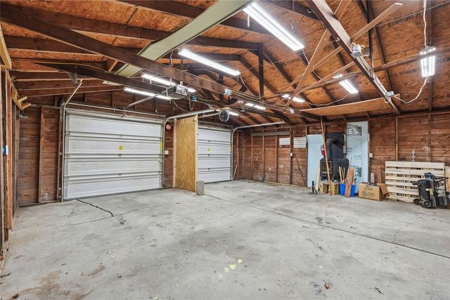 192 15th Avenue SW, Cedar Rapids, IA 52404