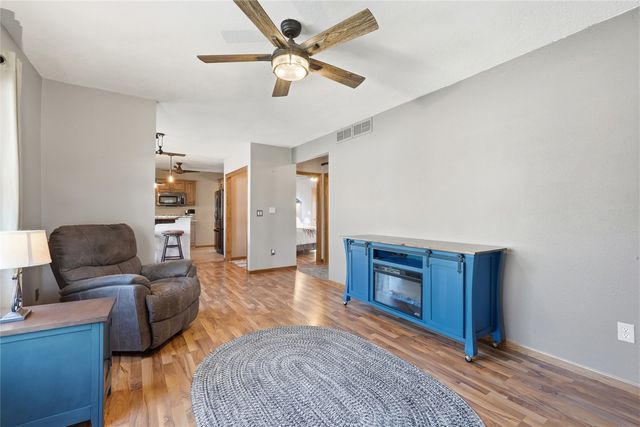 192 15th Avenue SW, Cedar Rapids, IA 52404