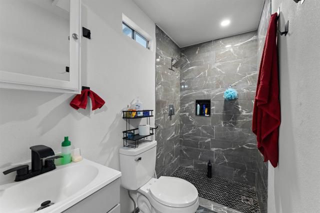 1205 N Santa Fe Ave 50, Vista, CA 92084