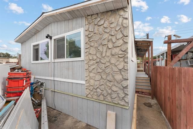 1205 N Santa Fe Ave 50, Vista, CA 92084