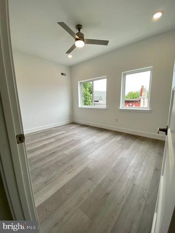 2434 N MASCHER ST, Philadelphia, PA 19133