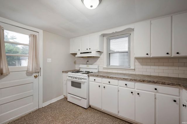 2609 W Godman Avenue, Muncie, IN 47303