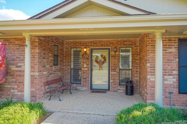 6118 Crescent Falls, Windcrest, TX 78239