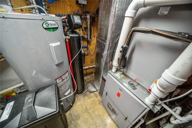 17824 State Highway 8, Rome, PA 16404