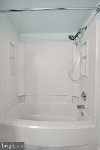 115 MULBERRY DR, Southampton, PA 18966