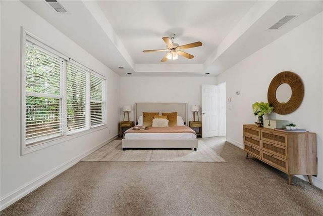 1366 Brookhaven Village Circle NE, Atlanta, GA 30319
