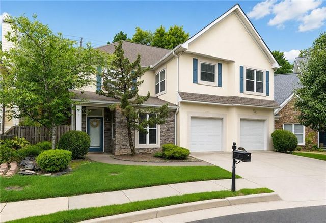 1366 Brookhaven Village Circle NE, Atlanta, GA 30319