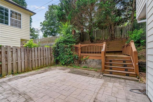 1366 Brookhaven Village Circle NE, Atlanta, GA 30319