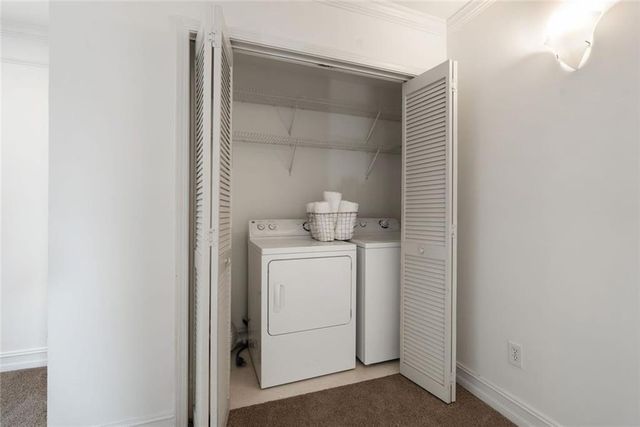 1366 Brookhaven Village Circle NE, Atlanta, GA 30319