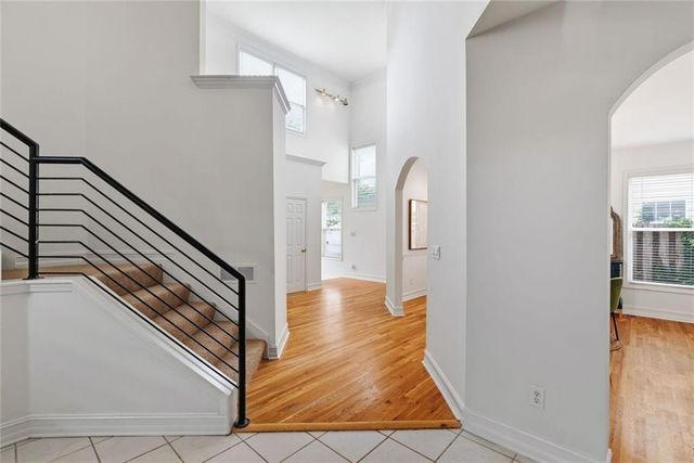 1366 Brookhaven Village Circle NE, Atlanta, GA 30319