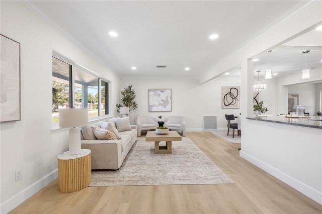 6850 7TH STREET S, St Petersburg, FL 33705