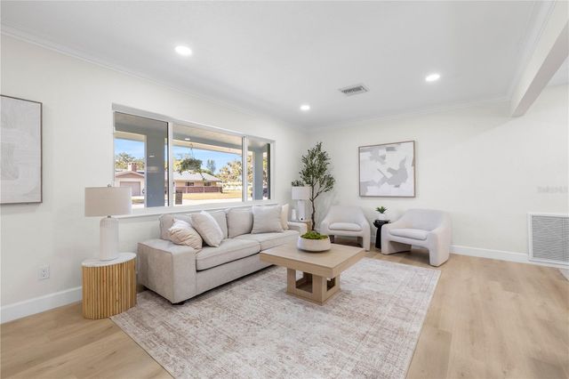 6850 7TH STREET S, St Petersburg, FL 33705