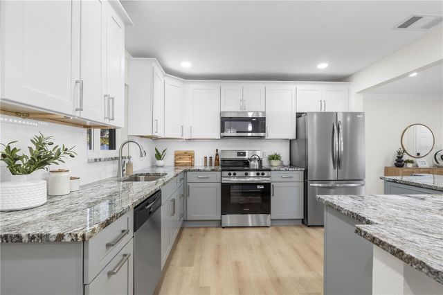 6850 7TH STREET S, St Petersburg, FL 33705