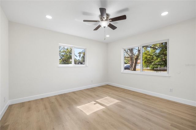 6850 7TH STREET S, St Petersburg, FL 33705