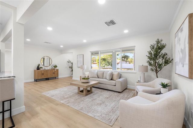 6850 7TH STREET S, St Petersburg, FL 33705