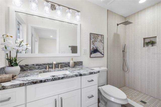 6850 7TH STREET S, St Petersburg, FL 33705