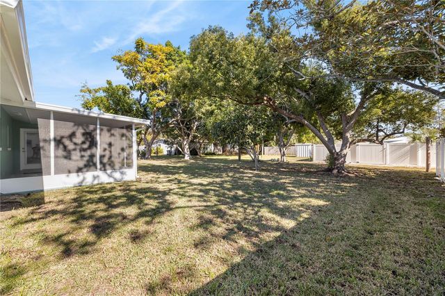 6850 7TH STREET S, St Petersburg, FL 33705