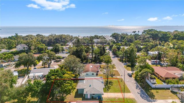 6850 7TH STREET S, St Petersburg, FL 33705