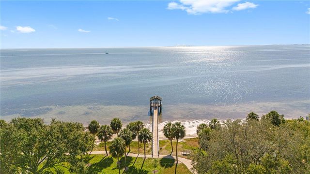 6850 7TH STREET S, St Petersburg, FL 33705