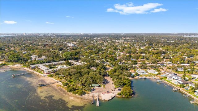 6850 7TH STREET S, St Petersburg, FL 33705