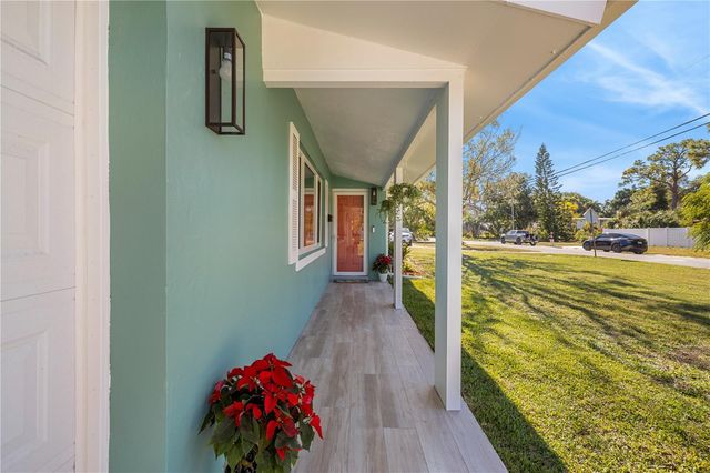 6850 7TH STREET S, St Petersburg, FL 33705