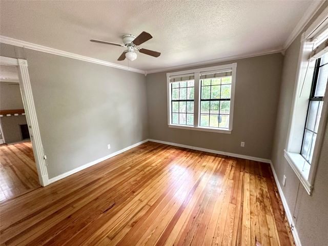 8619 Groveland Drive, Dallas, TX 75218