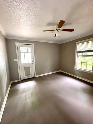 8619 Groveland Drive, Dallas, TX 75218