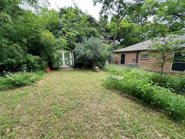 8619 Groveland Drive, Dallas, TX 75218