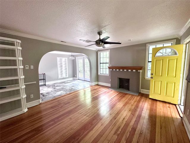 8619 Groveland Drive, Dallas, TX 75218