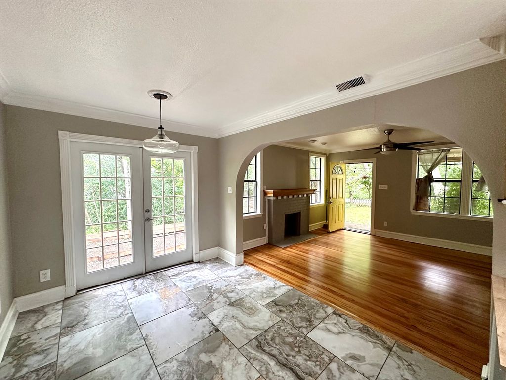 8619 Groveland Drive, Dallas, TX 75218