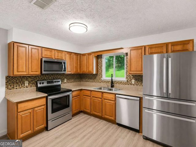 201 Meadowlark Lane, Jonesboro, GA 30236