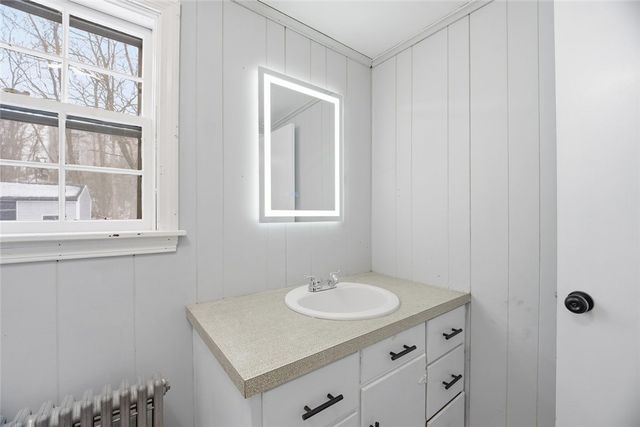 40 Youngs Avenue, West Warwick, RI 02893