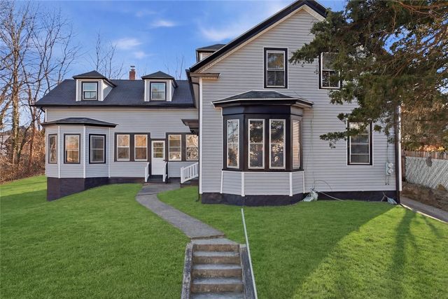 40 Youngs Avenue, West Warwick, RI 02893