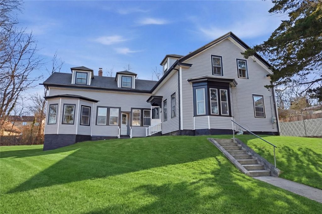 40 Youngs Avenue, West Warwick, RI 02893